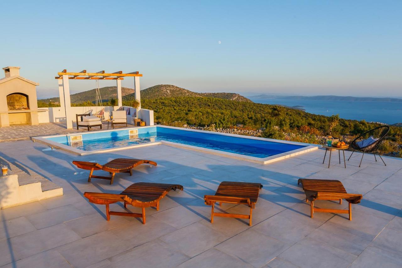 Villa Zlatno Sunce In The Hills Near Trogir Vrsine Exteriör bild