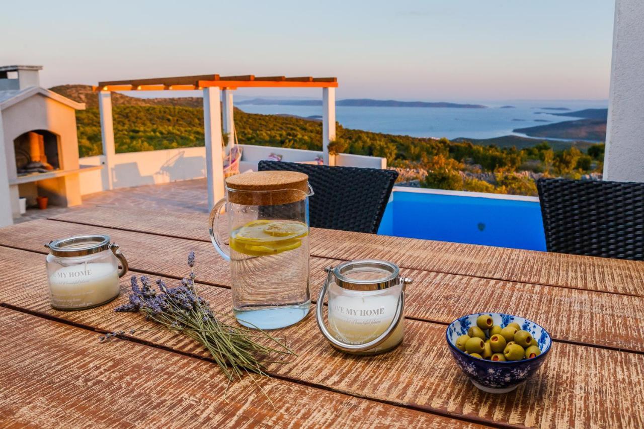 Villa Zlatno Sunce In The Hills Near Trogir Vrsine Exteriör bild